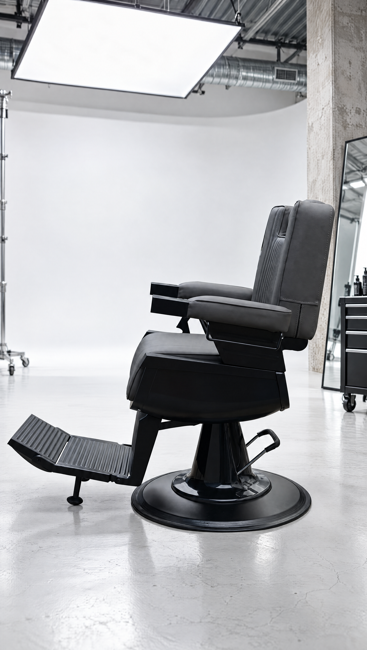 Lincoln II - Barber Chair - Storm Edition