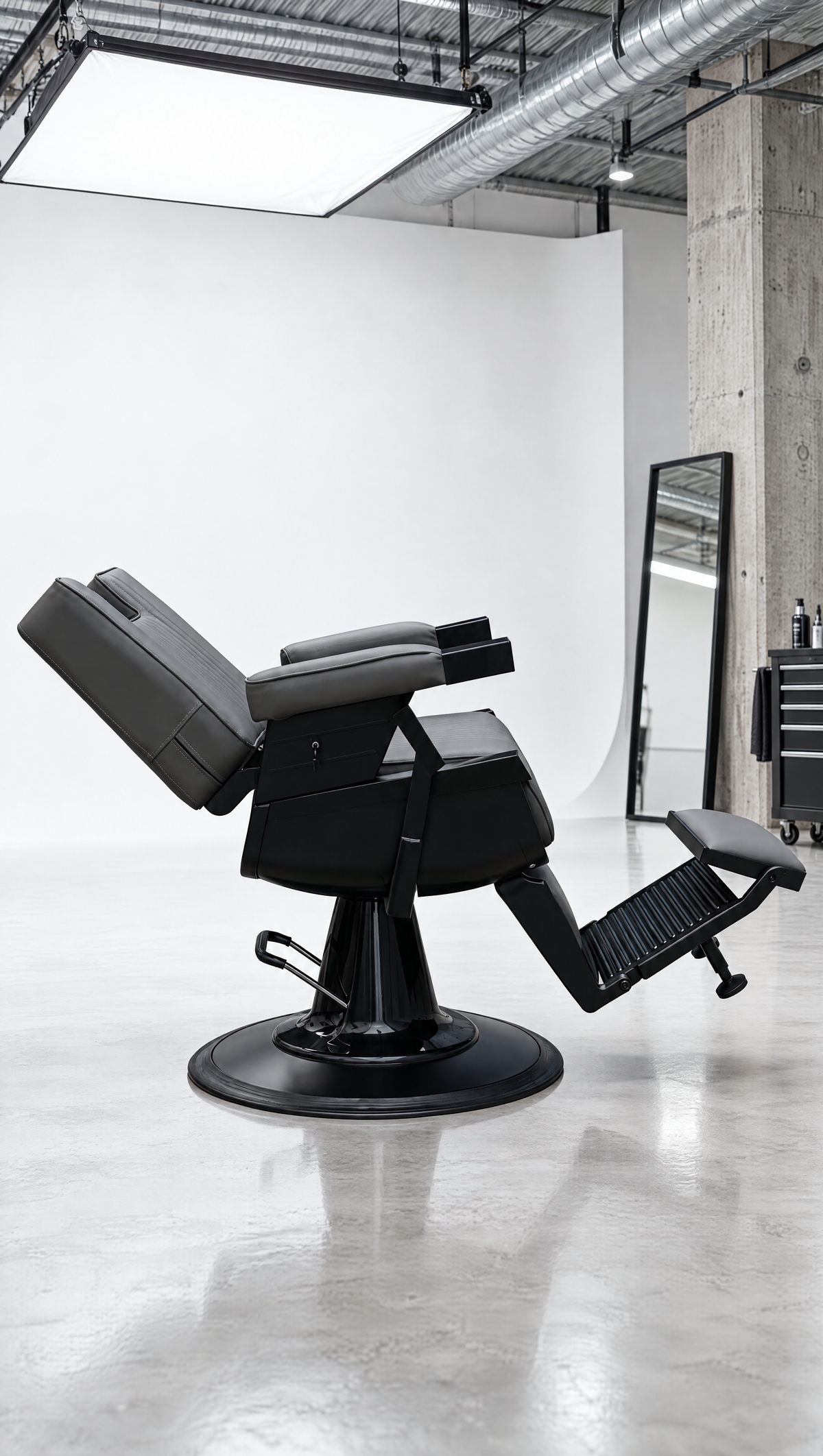 Lincoln II - Barber Chair - Storm Edition