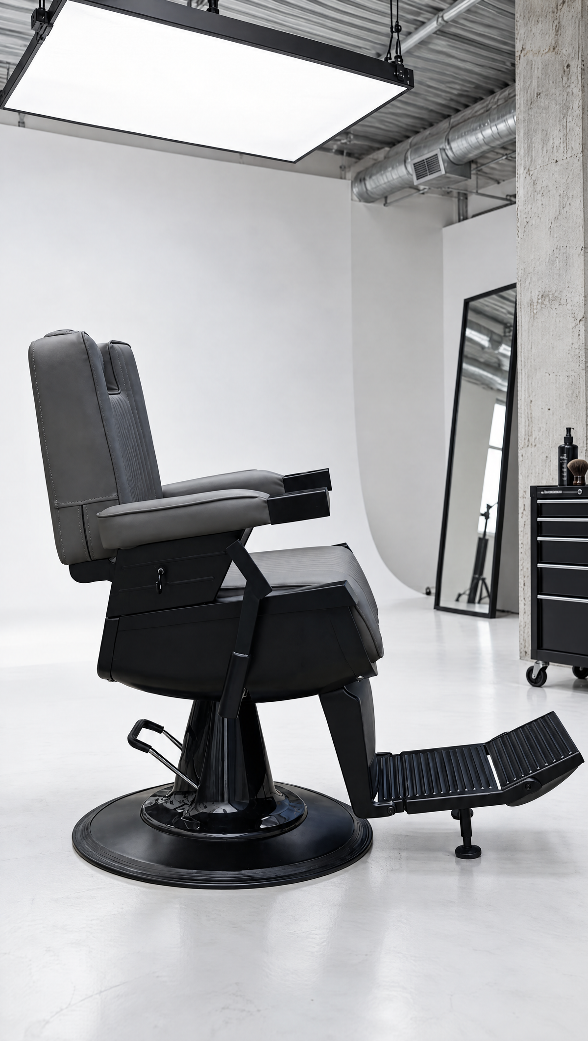Lincoln II - Barber Chair - Storm Edition