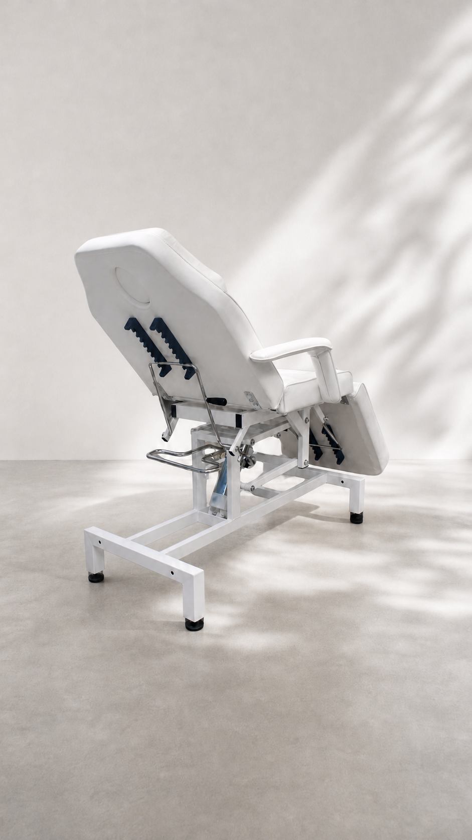 Melissa I - Hydraulic - Beauty Bed - White