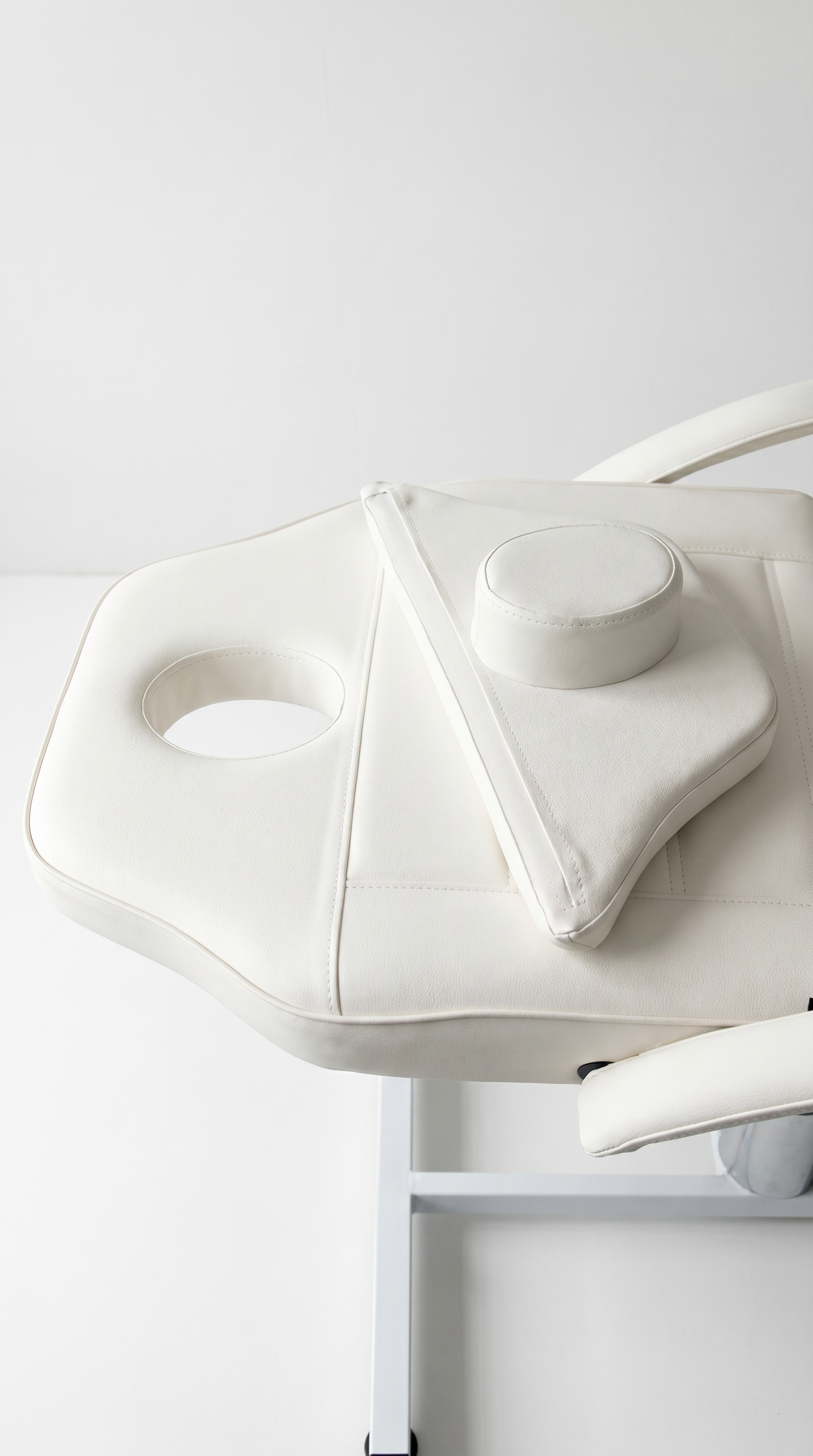 Melissa I - Hydraulic - Beauty Bed - White
