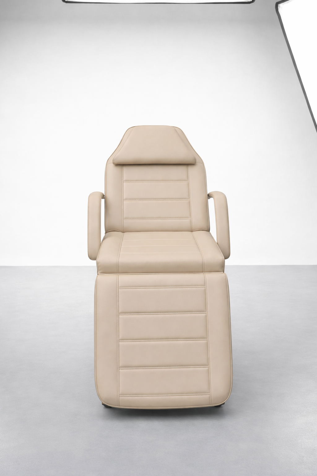 Melissa lll - Fully Electric - Beauty Bed - Nude Beige
