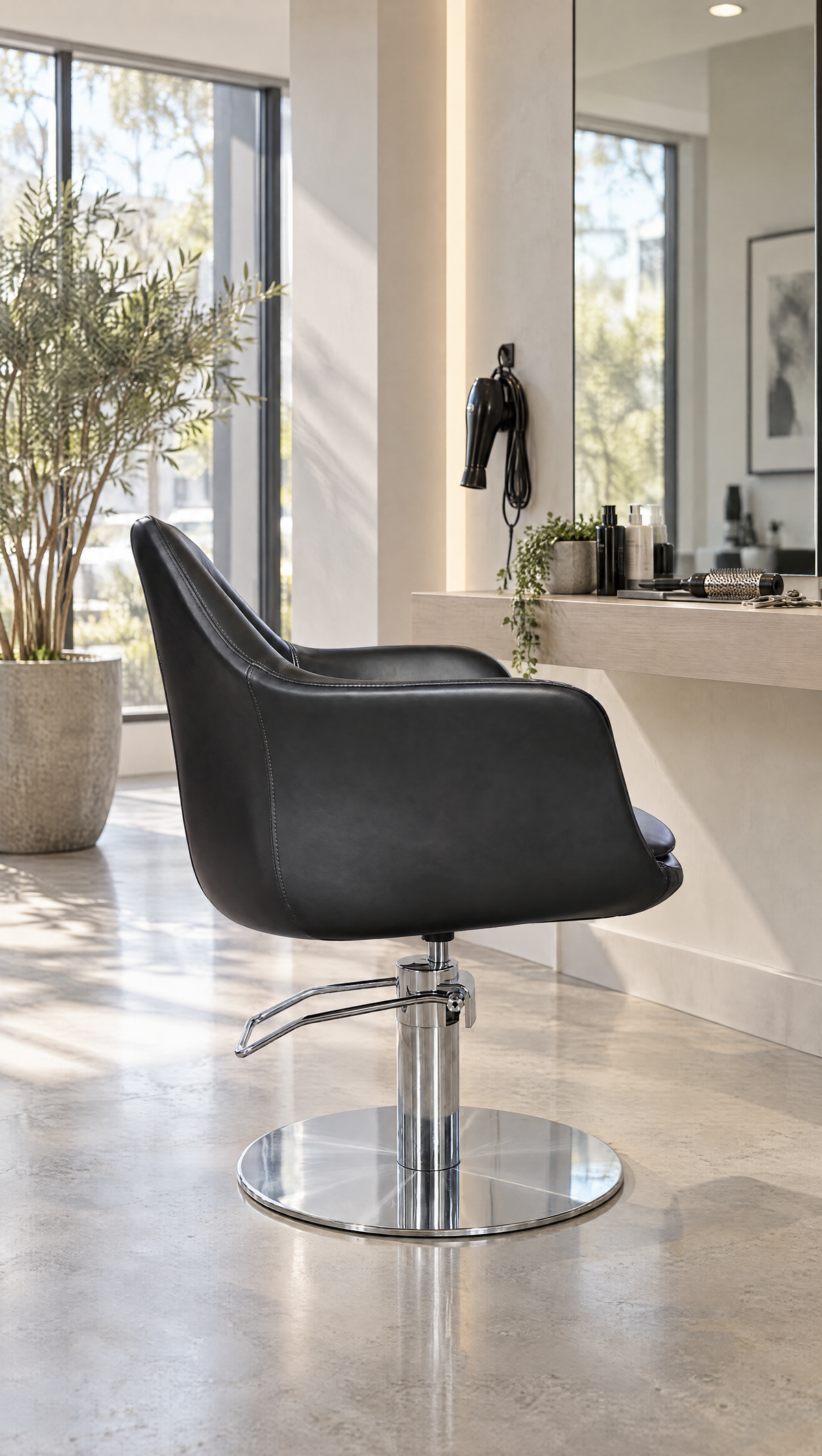 Valencia - Salon Chair - Black